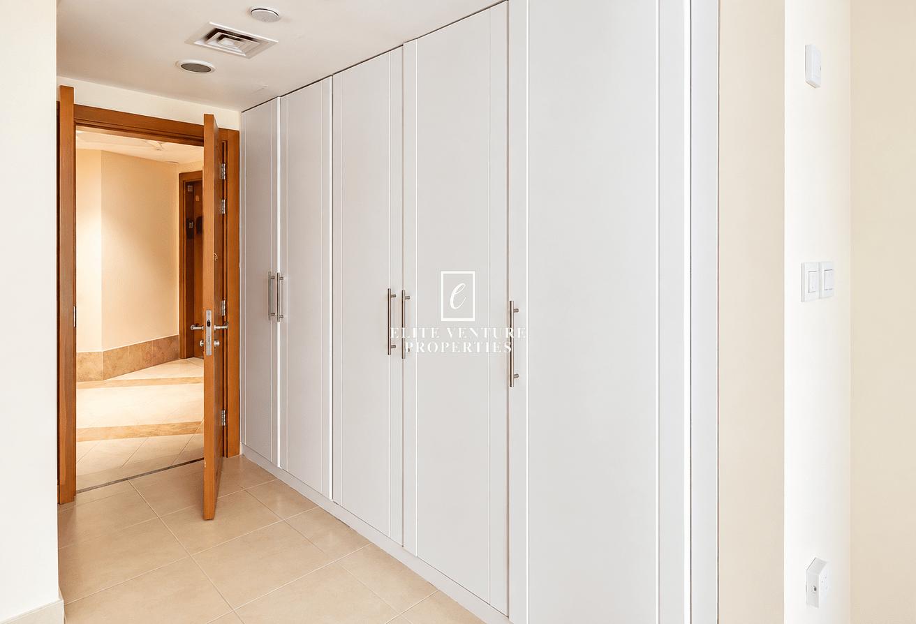 FULLY FURNISHED | SPACIOUS STUDIO | PRIME LOCATION photo 6