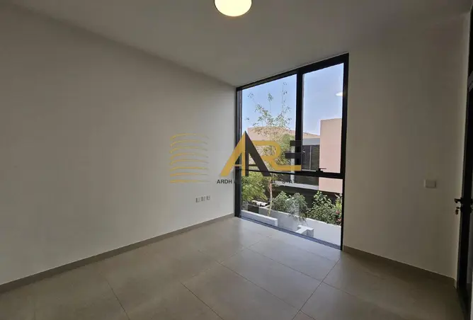 104255186 - Property Image 2
