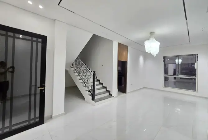 155522605 - Property Image 3