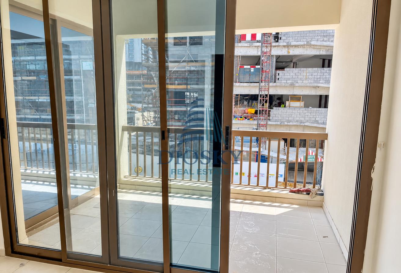 Spacious | Well Maintained | Chiller Free photo 9