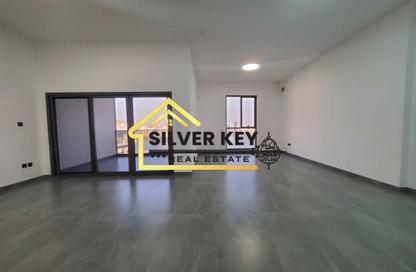 Apartment - 4 Bedrooms - 6 Bathrooms for rent in Al Majaz 3 - Al Majaz - Sharjah