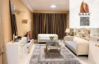 شقة - غرفة نوم - 2 حمامات للايجار في مساكن كورنيش عجمان - طريق كورنيش عجمان - عجمان