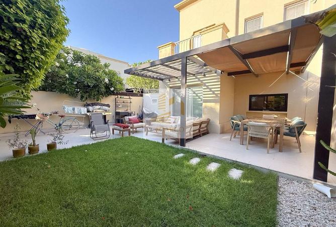 104122205 - Property Image 2