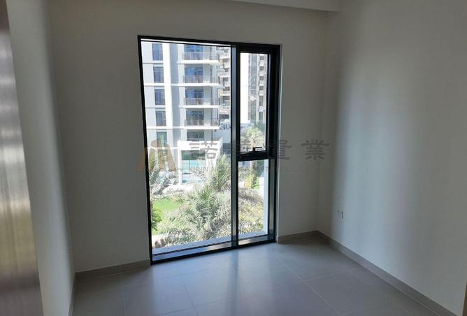 Prime Location | Vacant 3BR | Big Layout photo 3