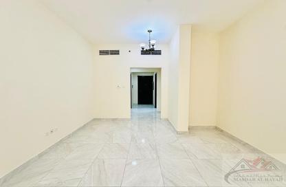 Apartment - 1 Bedroom - 2 Bathrooms for rent in Muwaileh 29 Building - Muwaileh - Sharjah