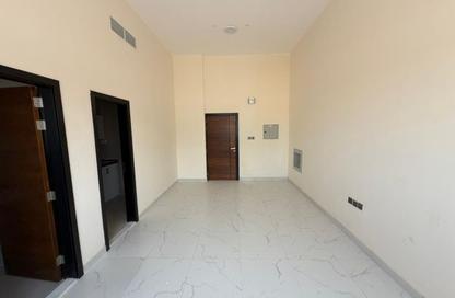 Apartment - Studio - 1 for rent in Al Jurf 3 - Al Jurf - Ajman Apartment - Studio - 1 for rent in Al Jurf 3 - Al Jurf - Ajman