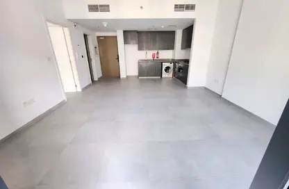 شقة - غرفة نوم - 2 حمامات للايجار في الطراز - حي نسيج - الجادة - الشارقة شقة - غرفة نوم - 2 حمامات للايجار في الطراز - حي نسيج - الجادة - الشارقة