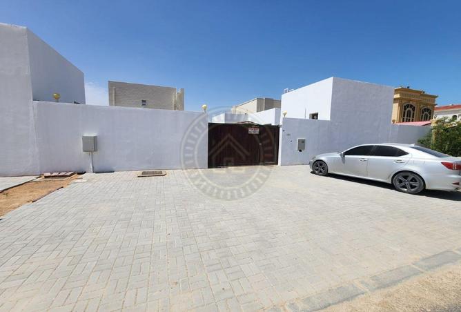 75413723 - Property Image 3