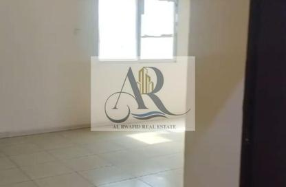 سكن عمال - استوديو - 8 حمامات للايجار في الجرف 2 - الجرف - عجمان وسط المدينة - عجمان