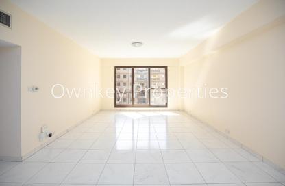 Apartment - 1 Bedroom - 1 Bathroom for rent in Golden Sands 2 - Al Mankhool - Bur Dubai - Dubai Apartment - 1 Bedroom - 1 Bathroom for rent in Golden Sands 2 - Al Mankhool - Bur Dubai - Dubai