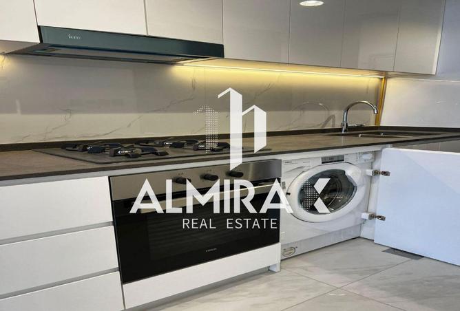 94015383 - Property Image 3