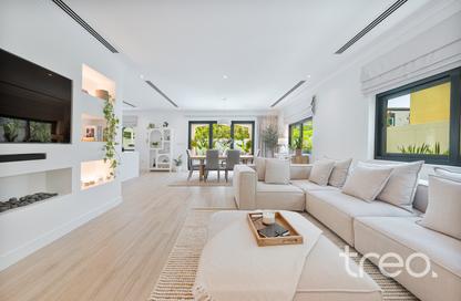 Villa - 4 - 4 for sale in District 7 - Jumeirah Park - Dubai Villa - 4 - 4 for sale in District 7 - Jumeirah Park - Dubai