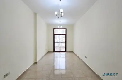 شقة - 2 غرف نوم - 3 حمامات للايجار في داميسكو 2 - الضاحية 13 - قرية جميرا الدائرية - دبي
