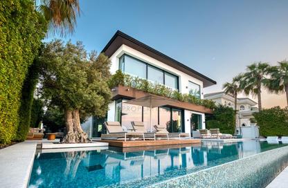 Villa - 4 - 5 for sale in Garden Homes Frond C - Garden Homes - Palm Jumeirah - Dubai