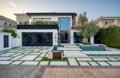 Villa - 4 - 5 for sale in Garden Homes Frond C - Garden Homes - Palm Jumeirah - Dubai