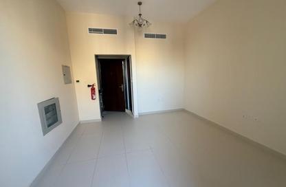 Apartment - Studio - 1 Bathroom for rent in Al Mina Building - Al Rawda 2 - Al Rawda - Ajman