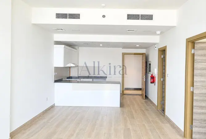 165622103 - Property Image 2