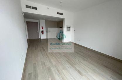Apartment - 1 - 1 for rent in Waters Edge - Yas Island - Abu Dhabi