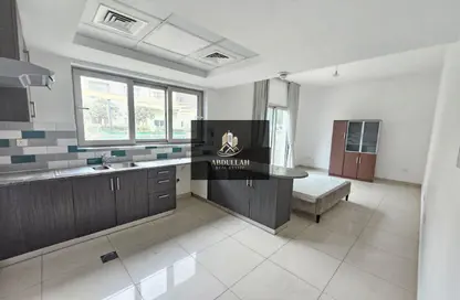 شقة - 1 حمام للايجار في الزاهية - تجارية مويلح - الشارقة