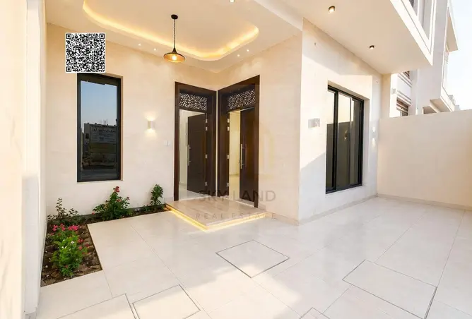 135605449 - Property Image 3