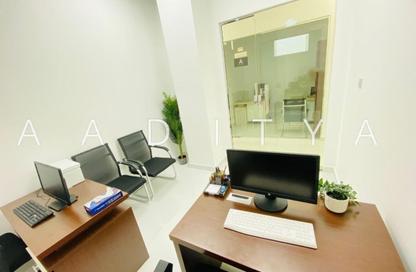 Office Space - Studio - 1 Bathroom for rent in Red Avenue - Al Garhoud - Dubai