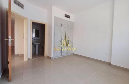 Apartment - 2 Bedrooms - 2 Bathrooms for rent in Al Nahda Complex - Al Nahda - Sharjah