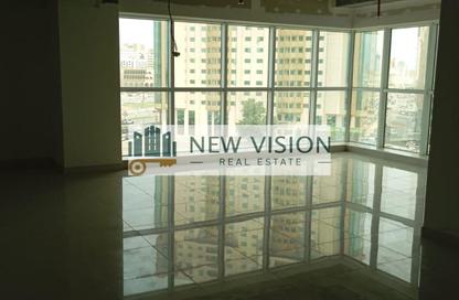 Office Space - 2 Bedrooms - 2 Bathrooms for rent in Crystal Plaza - Al Majaz 1 - Al Majaz - Sharjah