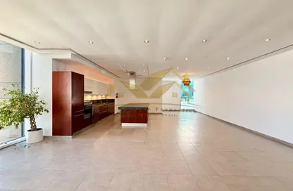 شقة - 2 غرف نوم - 3 حمامات للايجار في برج ميز - شارع الشيخ زايد - دبي