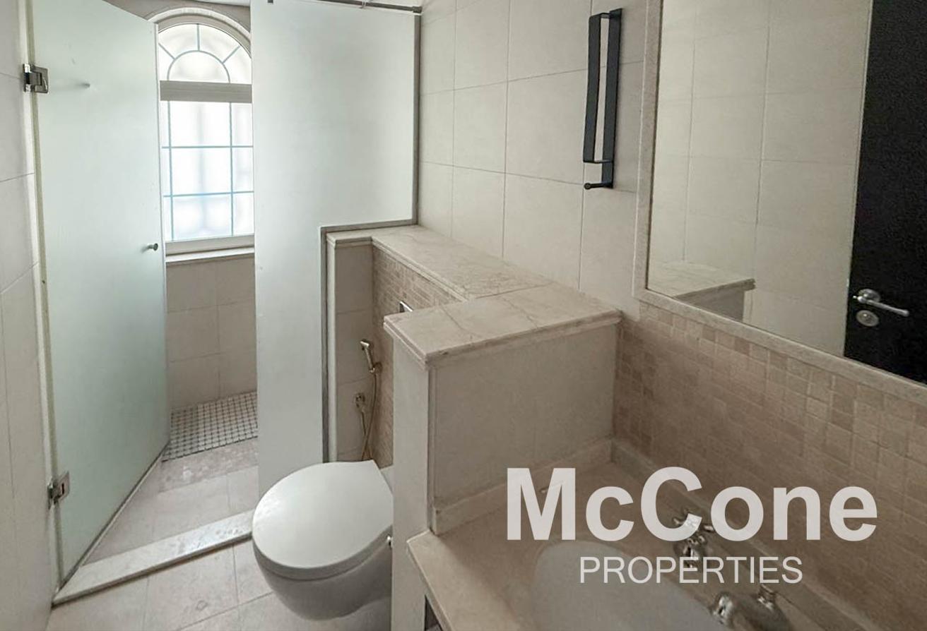 Luxury | Private Pool And Sauna | Prime Location photo 18