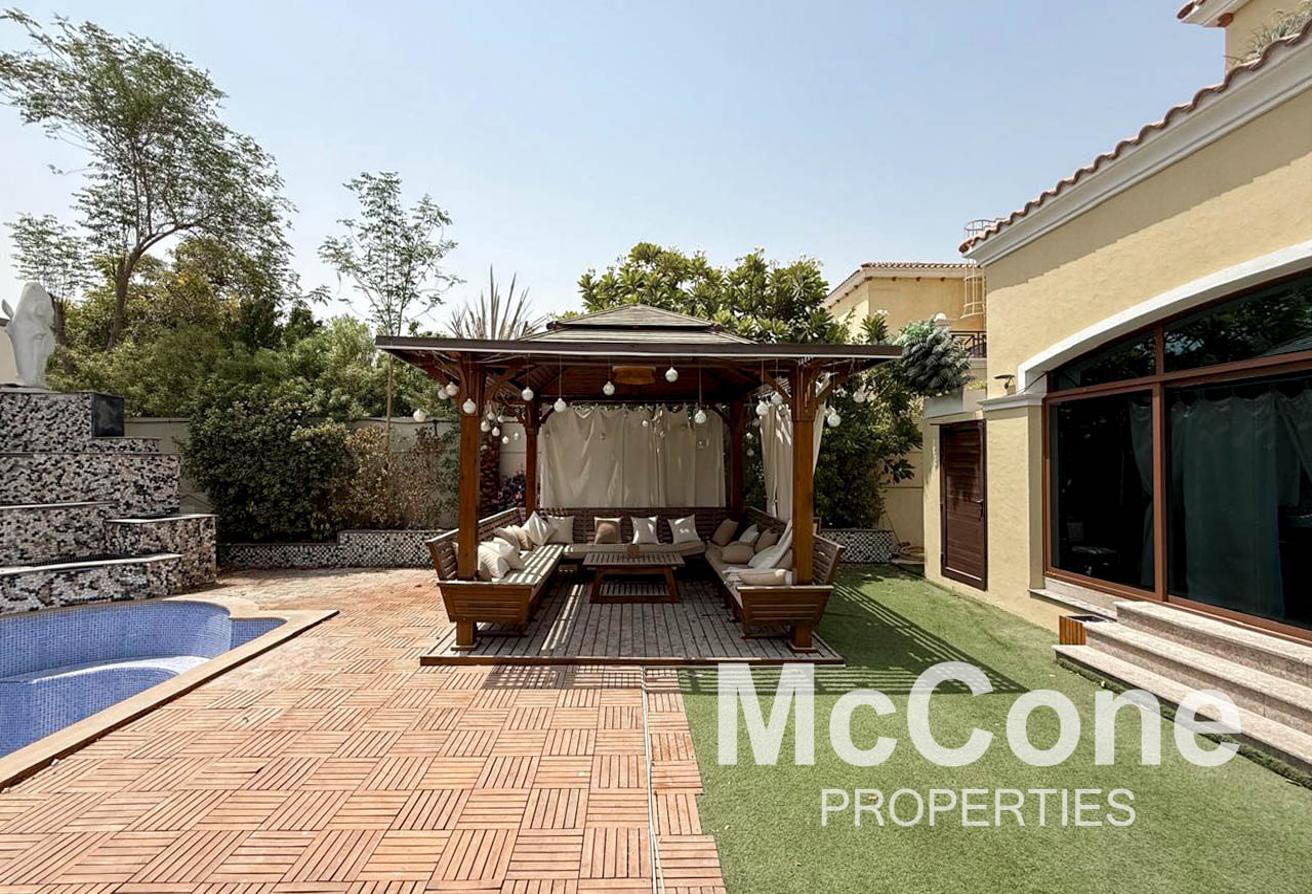 Luxury | Private Pool And Sauna | Prime Location photo 24
