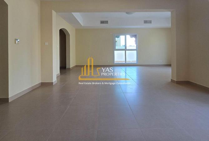 54386604 - Property Image 3