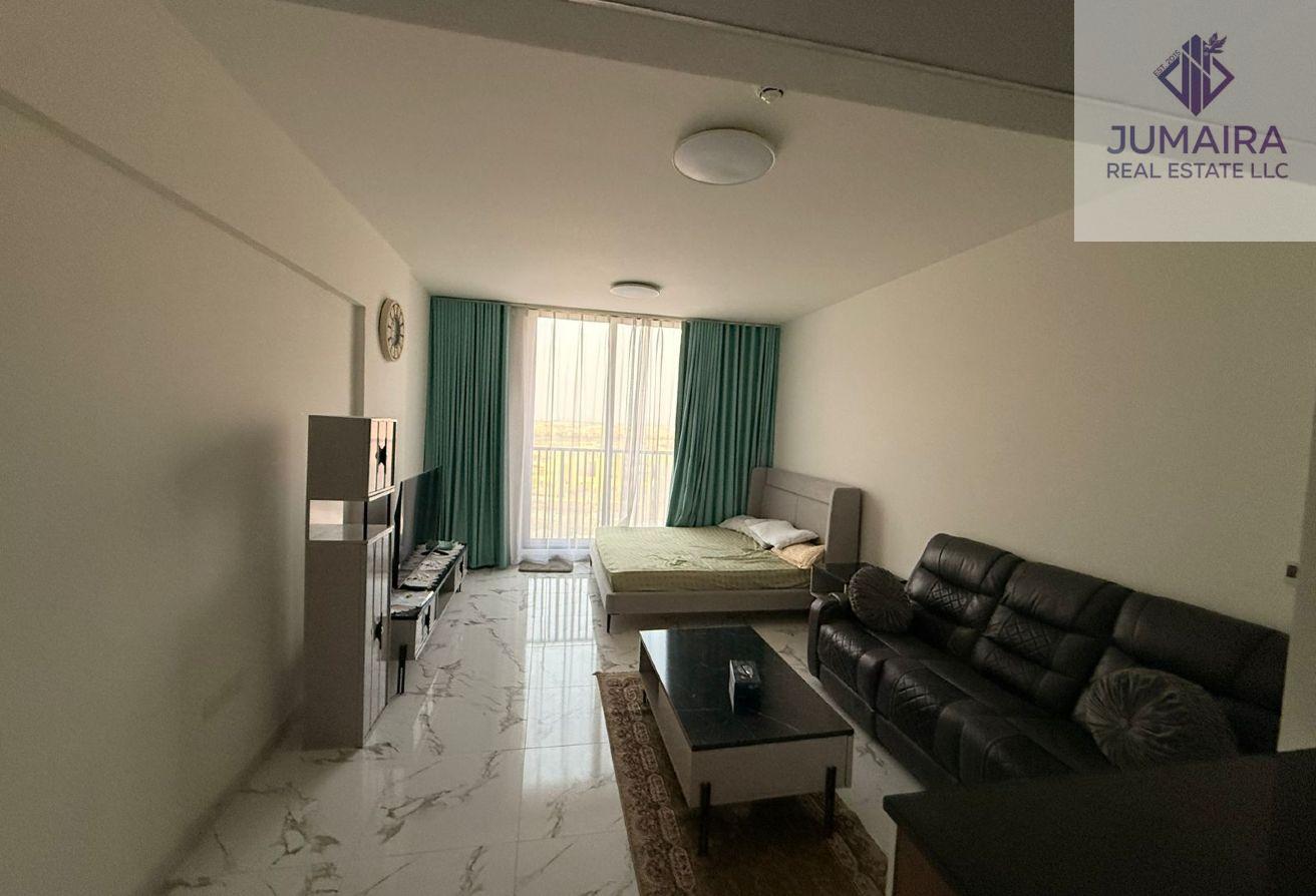 Modern Studio with Golf Views | Fully Furnished