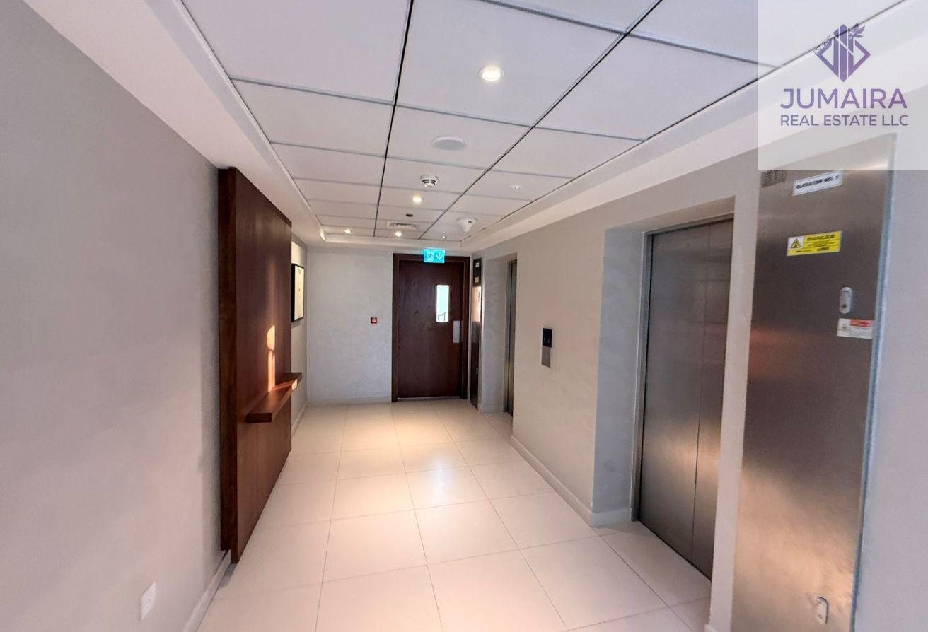 Modern Studio with Golf Views | Fully Furnished