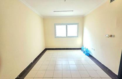 Apartment - 2 Bedrooms - 1 Bathroom for rent in Fire Station Road - Muwaileh - Sharjah