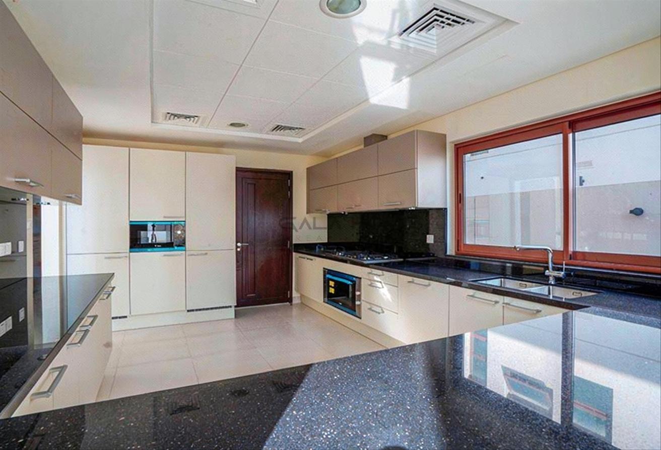 Vaastu Compliant | Ready To Move |6BR Luxury Villa photo 8