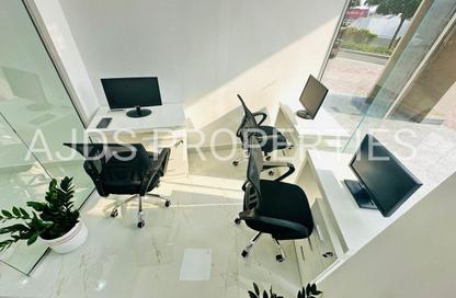 Office Space - Studio - 1 Bathroom for rent in Reem Residency - Al Karama - Dubai