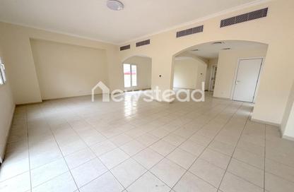 Villa - 3 Bedrooms - 4 Bathrooms for rent in Meadows 1 - Meadows - Dubai