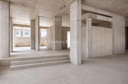 Shop - Studio for rent in Al Karama - Dubai