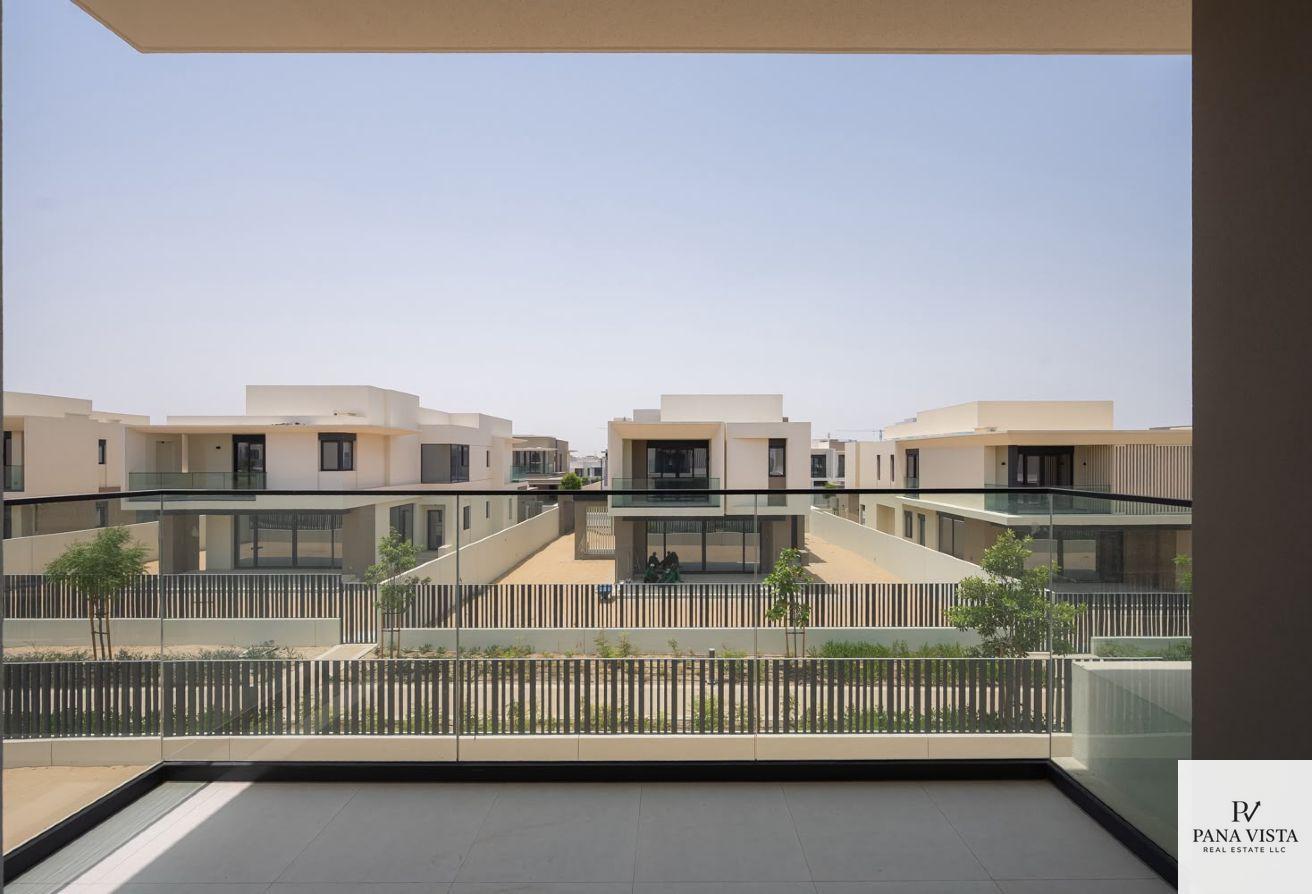 Brand-New 4BR Villa | Huge Plot | Near Pool |Ready photo 6