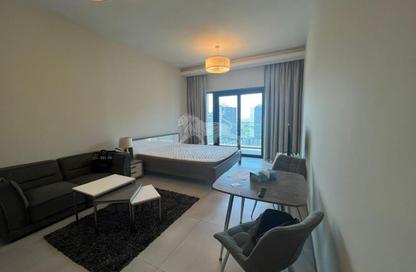 Apartment - Studio - 1 Bathroom for rent in SOL Bay - Business Bay - Dubai