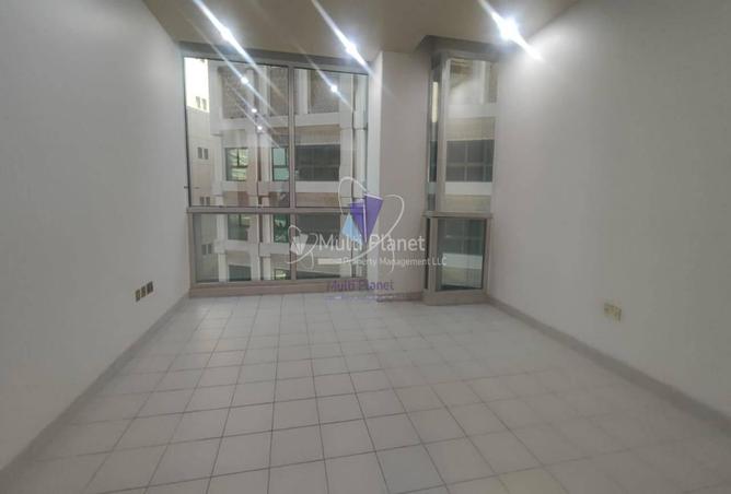 52388708 - صورة العقار 3