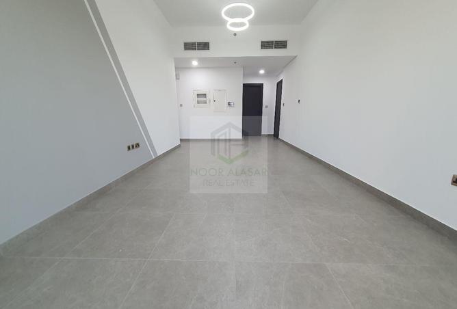 120656713 - Property Image 3