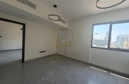 Apartment - 1 Bedroom - 2 Bathrooms for rent in Al Khan Corniche - Al Khan - Sharjah Apartment - 1 Bedroom - 2 Bathrooms for rent in Al Khan Corniche - Al Khan - Sharjah