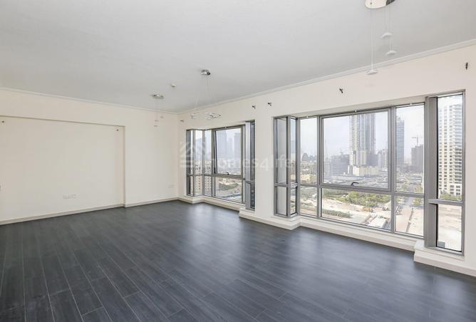 104243998 - Property Main Image