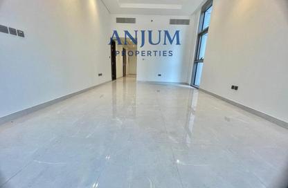 Apartment - 2 - 3 for rent in Burj Ghaya - Al Jaddaf - Dubai