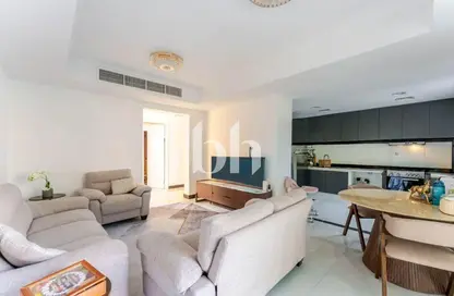 Townhouse - 2 Bedrooms - 3 Bathrooms for rent in Springs 15 - The Springs - Dubai