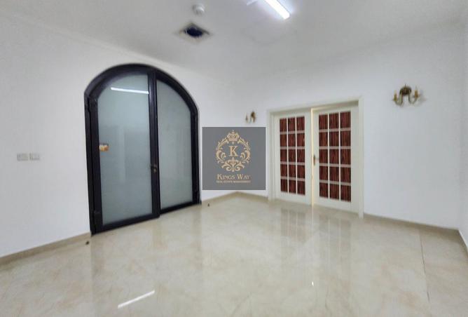98697481 - Property Image 2