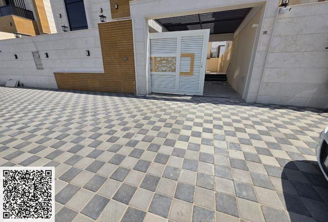 81925109 - Property Image 2