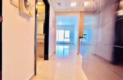Apartment - Studio - 1 Bathroom for rent in Electra Tower - Electra Street - Abu Dhabi Apartment - Studio - 1 Bathroom for rent in Electra Tower - Electra Street - Abu Dhabi