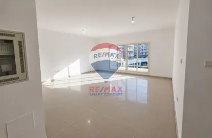 Apartment - 2 Bedrooms - 2 Bathrooms for rent in Tower 1 - Al Reef Downtown - Al Reef - Abu Dhabi